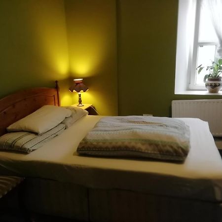 Macgabhainns Backpackers Hostel Kilkenny Exterior foto