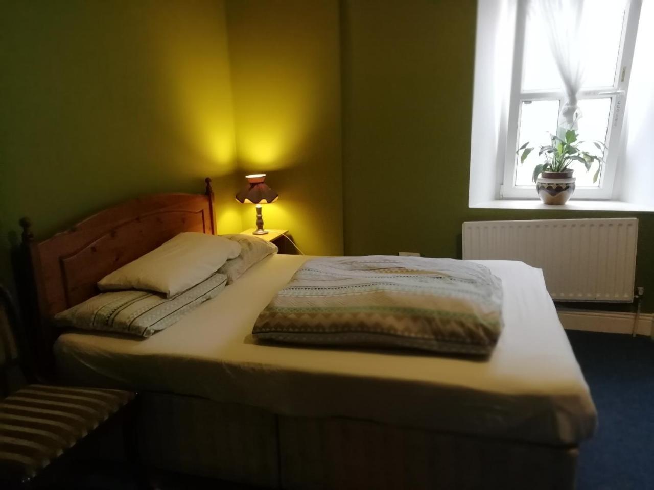 Macgabhainns Backpackers Hostel Kilkenny Exterior foto